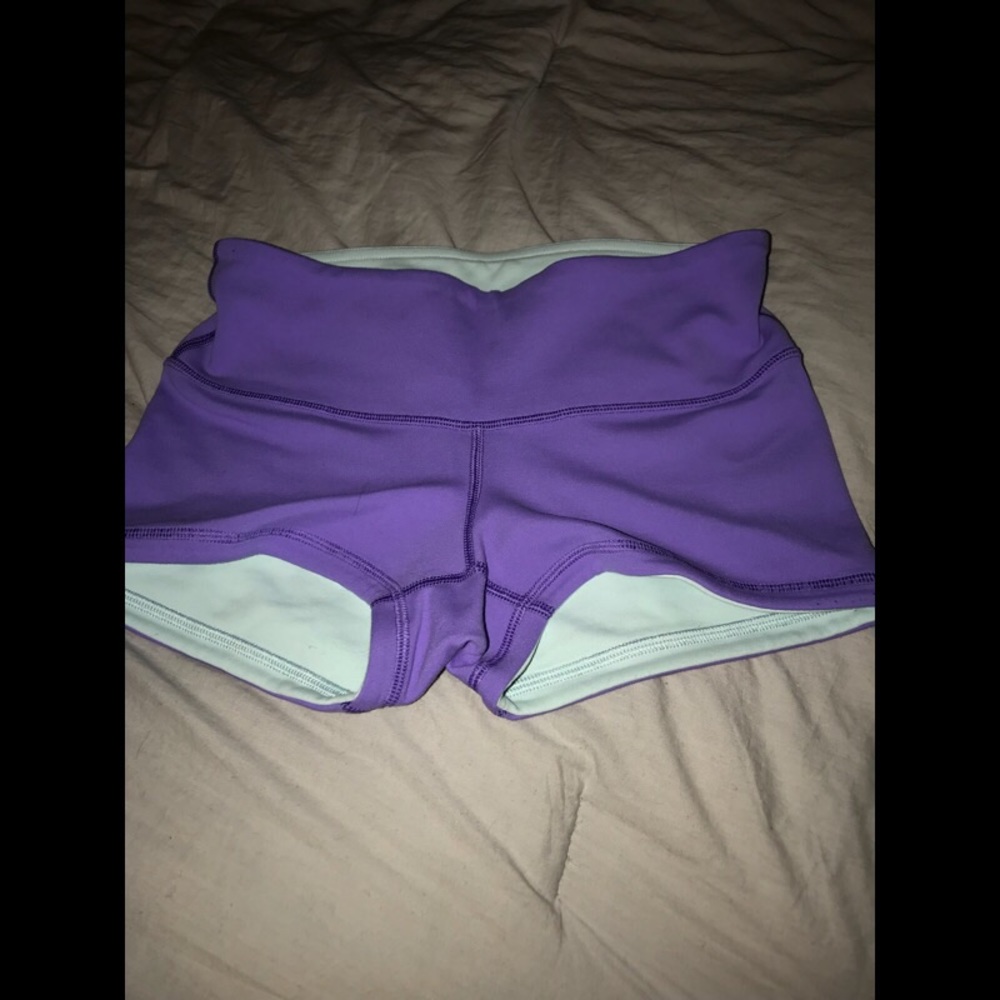 ***REVERSIBLE*** Lululemon booty shorts